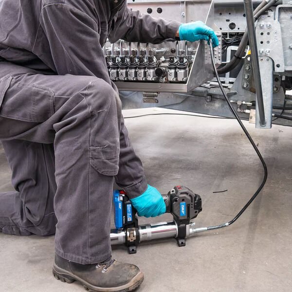 TLGB 21/230V SKF Şarjlı Gres Tabancası